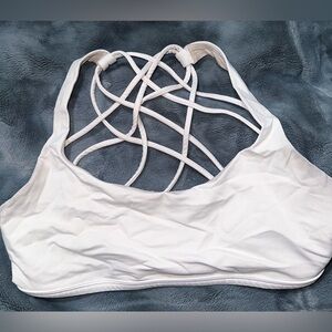 Lululemon Free to Be Bra - there are no pads